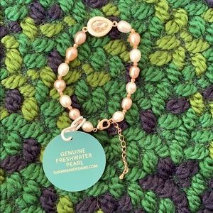 BrandNew Freshwater Pearl Bracelet
